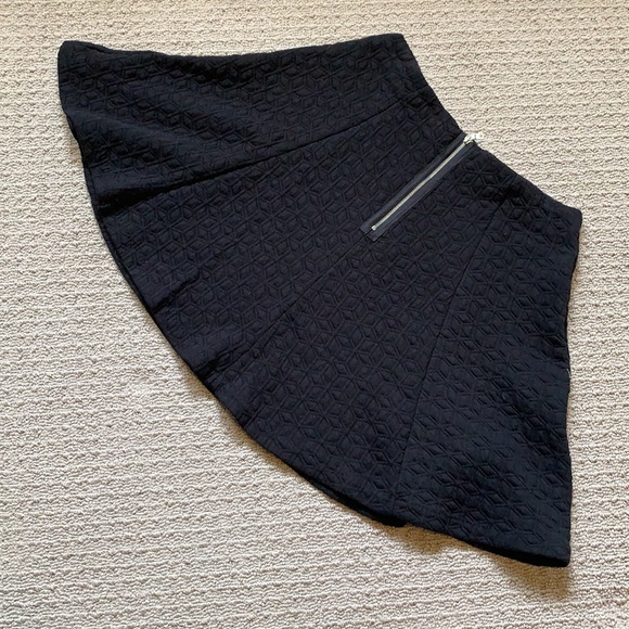 Quilted black Gap skater skirt - Picture 1 of 4